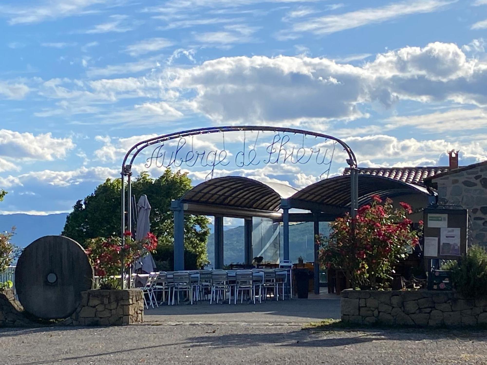 Auberge De Thiery Exterior photo